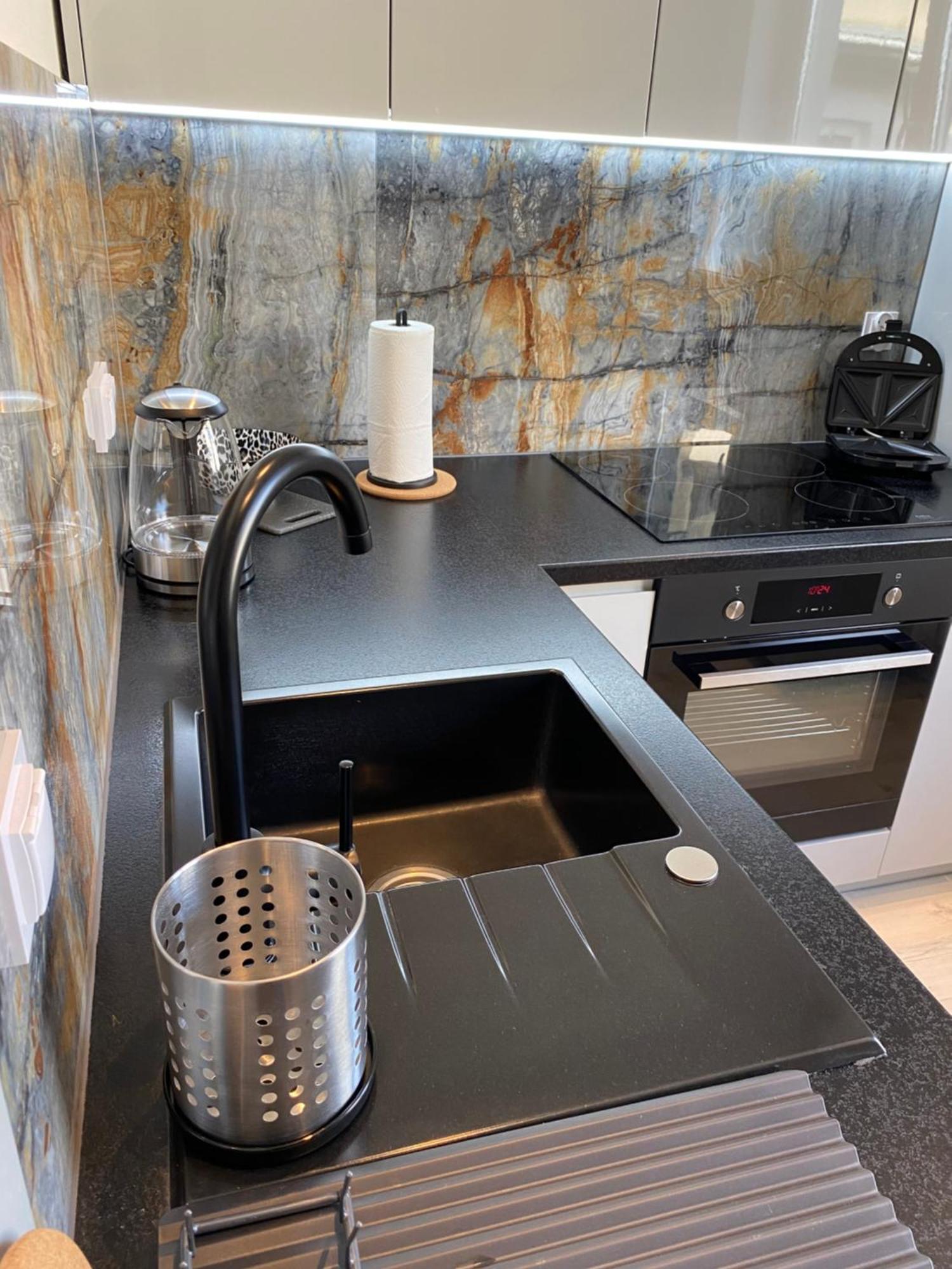 Lovers' Loft Apartment In Krakow - Orawska 7 ภายนอก รูปภาพ