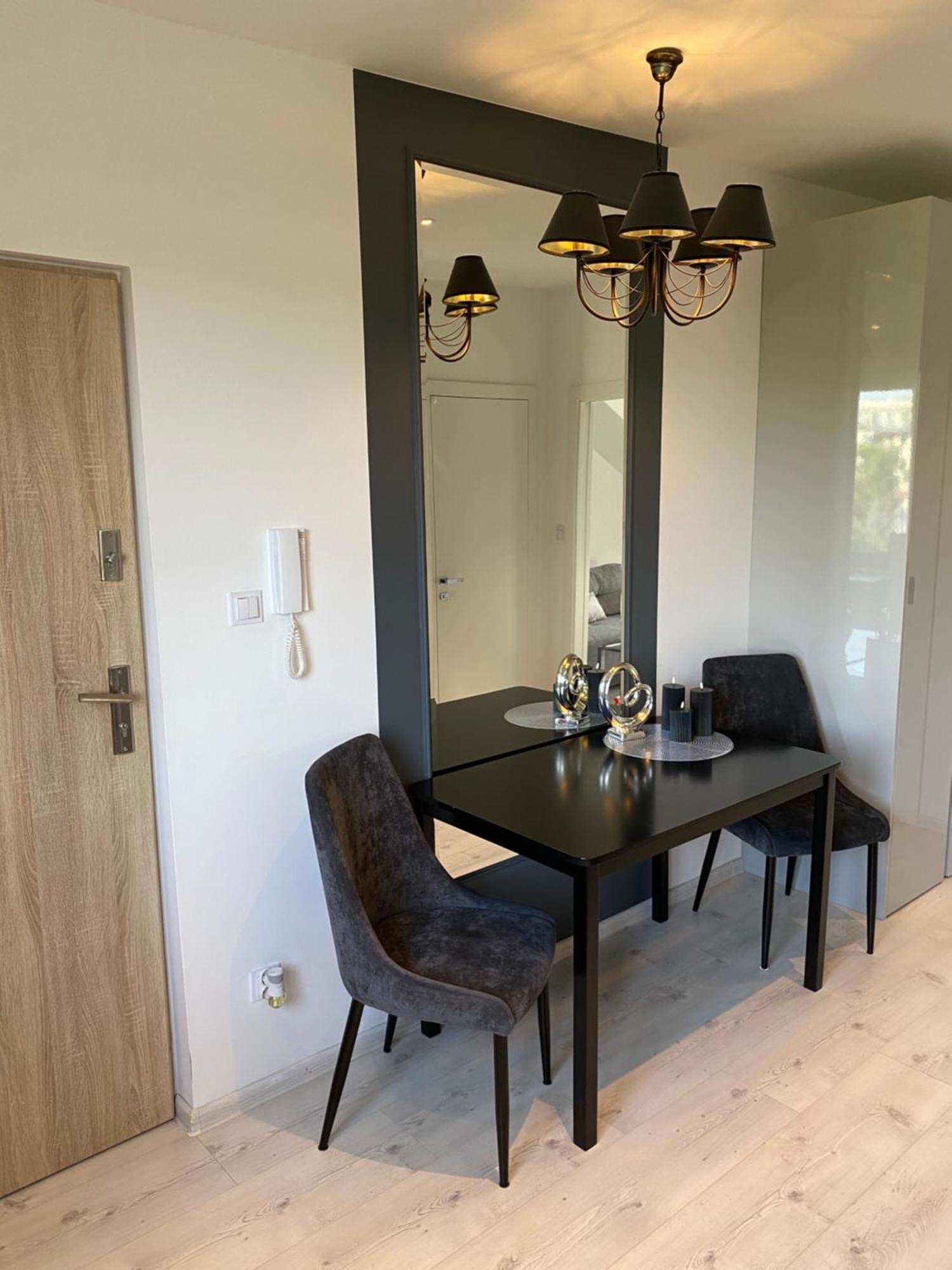 Lovers' Loft Apartment In Krakow - Orawska 7 ภายนอก รูปภาพ